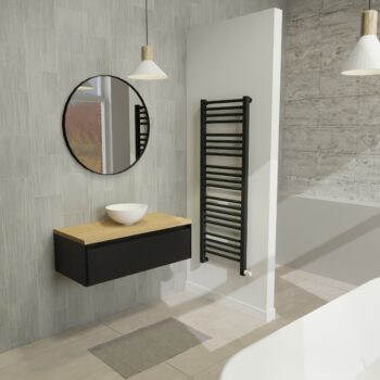 Maatwerk design badmeubel, gemaakt van Zwart melamine of gespoten mdf met een blad van eiken en 1 waskom van Solid Surface. Het front te openen d.m.v. Greeplijst boven