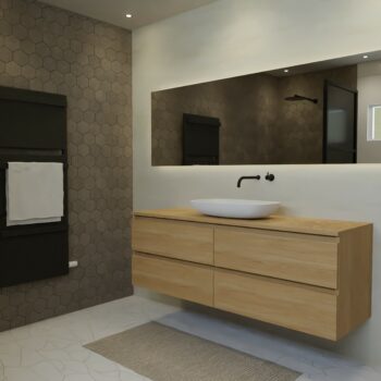 Maatwerk design badmeubel, gemaakt van eiken hout fineer of eiken hout massief met een blad van eiken en 1 waskom van Solid Surface. Het front te openen d.m.v. Greeplijst boven en midden